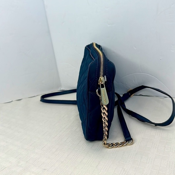 Michael Kors Jet Set Travel Crossbody - NAVY - Picture 4 of 11